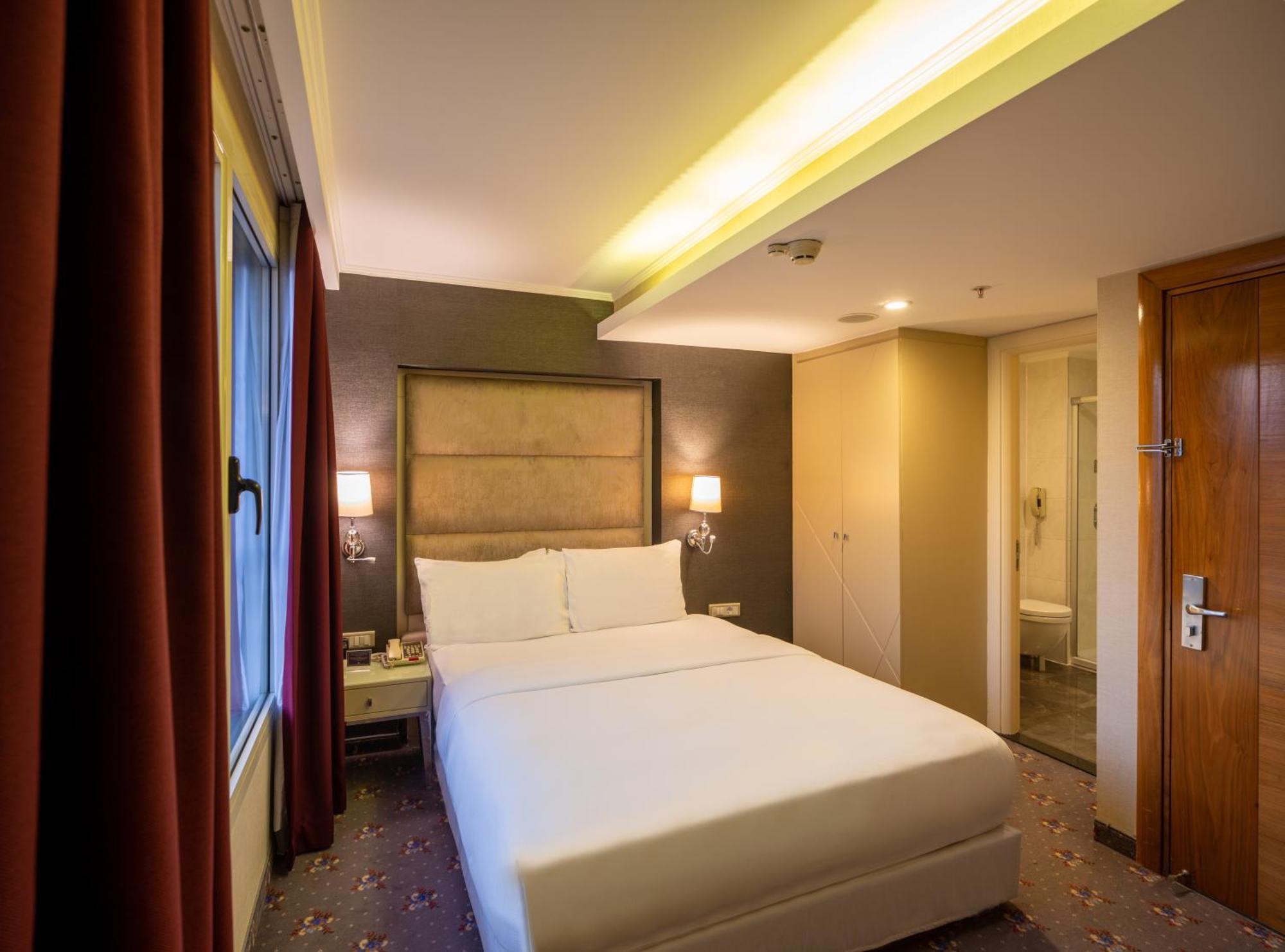 Doubletree By Hilton Izmir - Alsancak Hotel Eksteriør billede
