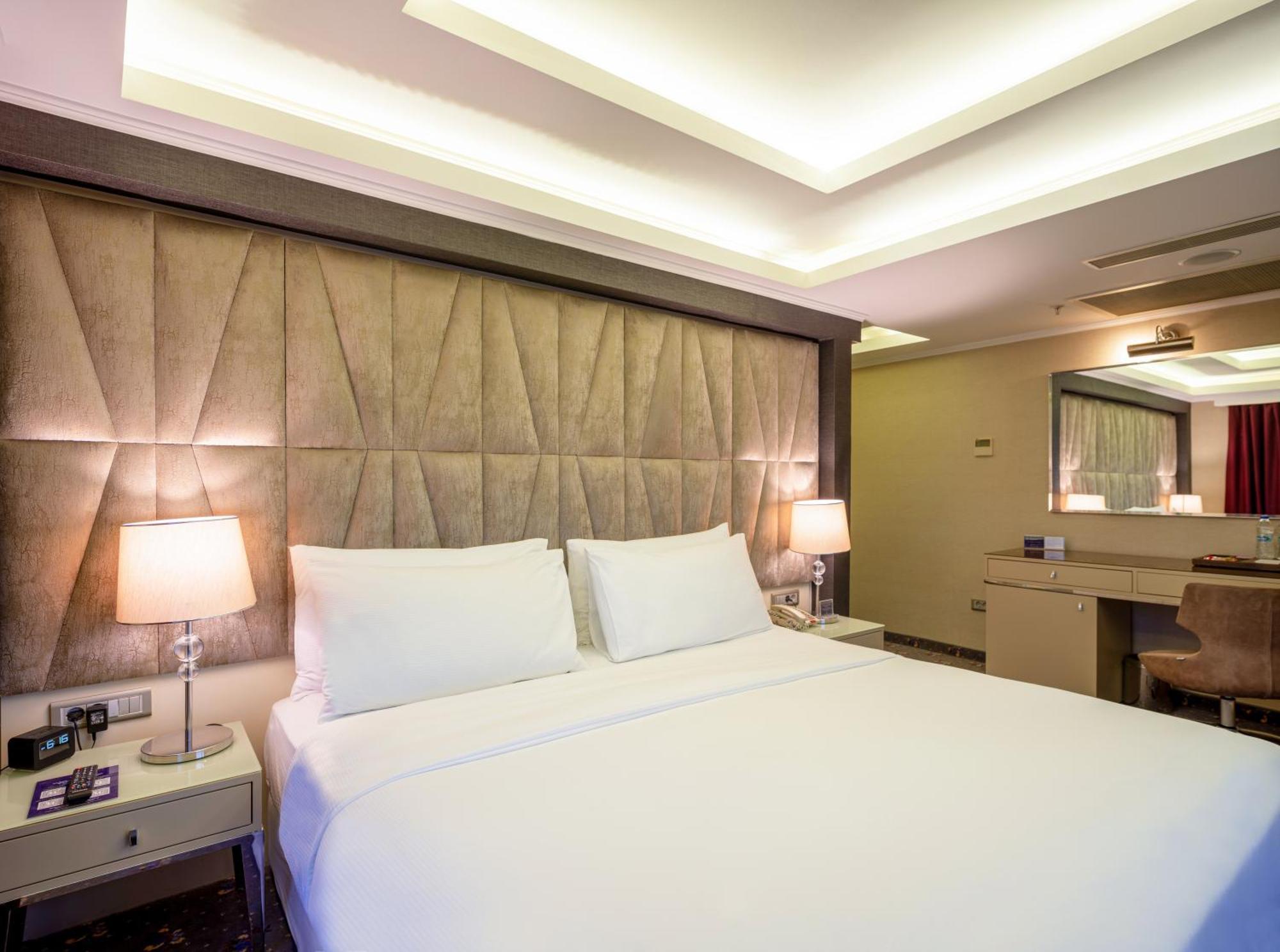 Doubletree By Hilton Izmir - Alsancak Hotel Eksteriør billede