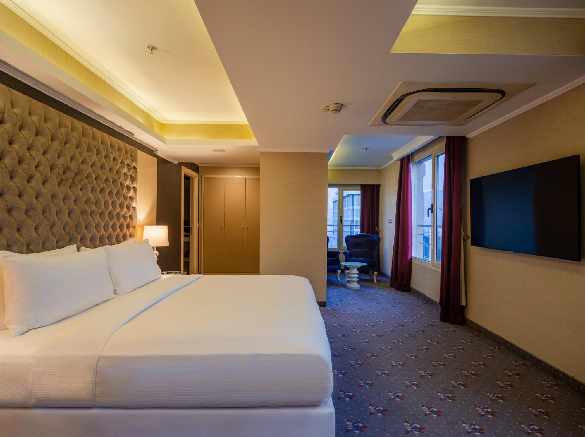 Doubletree By Hilton Izmir - Alsancak Hotel Eksteriør billede