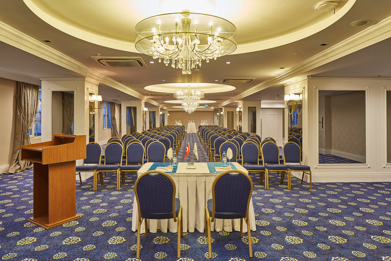 Doubletree By Hilton Izmir - Alsancak Hotel Eksteriør billede