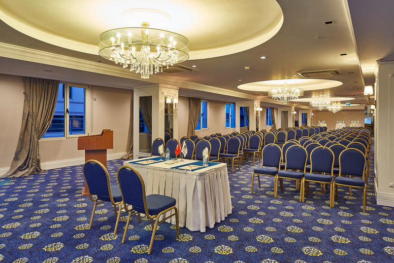 Doubletree By Hilton Izmir - Alsancak Hotel Eksteriør billede